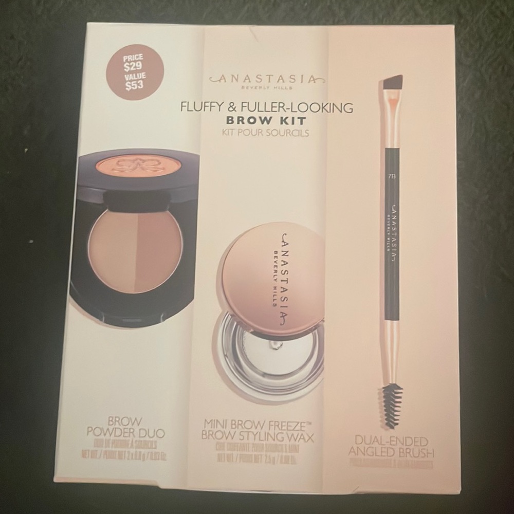 Anastasia Brow Kit in taupe full-size